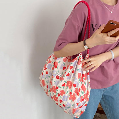 Retro Floral Pattern Tote Bag